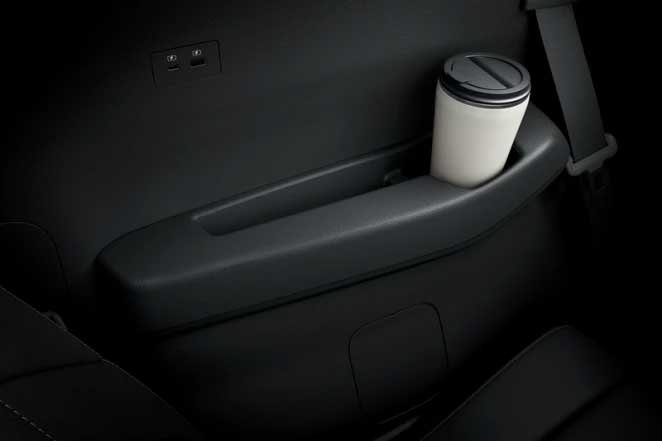 Harga-Mitsubishi-Destinator-di-Makassar-interior-detail-3