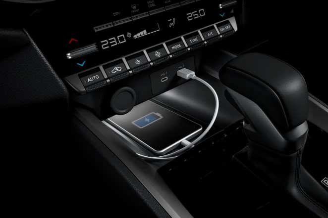 Harga-Mitsubishi-Destinator-di-Makassar-interior-detail-7